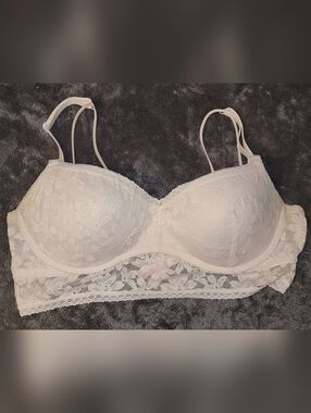 PINK Victoria's Secret Lace Push Up Bralette- Cream